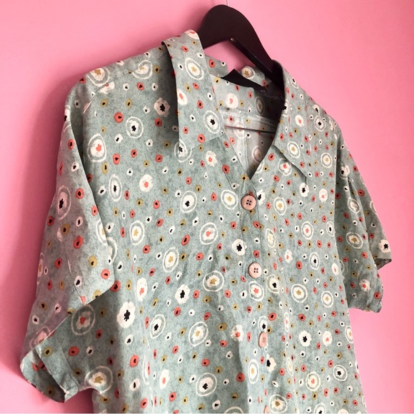 🔹2/$30🔹 Turquoise Patterned Button Up Tee - Picture 4 of 7